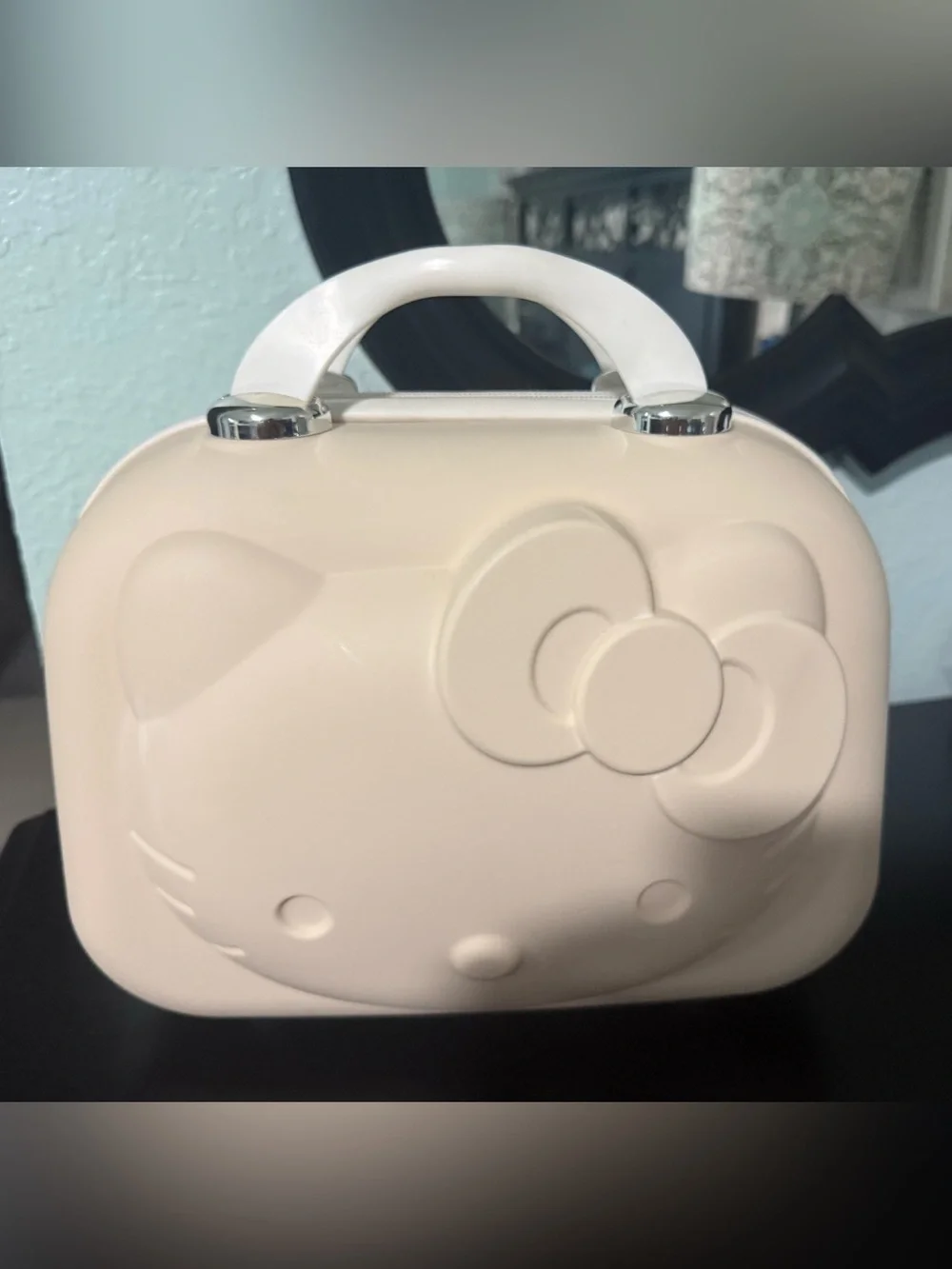 Cream Hello Kitty Embossed Carry Case